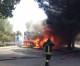 Autobus in fiamme a Corviale